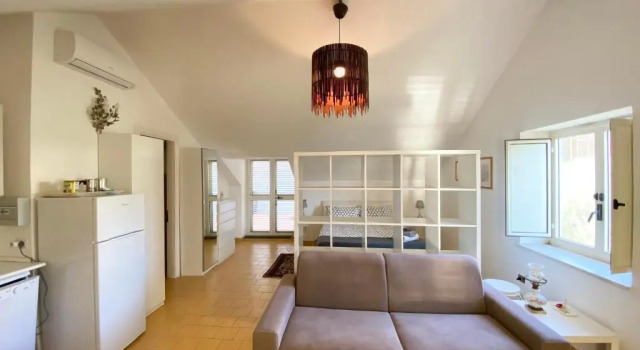 Corte Degli Ulivi Resort, Забронировать Отель Отели Вико-Экуенсе с парковкой, рядом с Железнодорожный вокзал Сеяно компании Circumvesuviana, Парковка