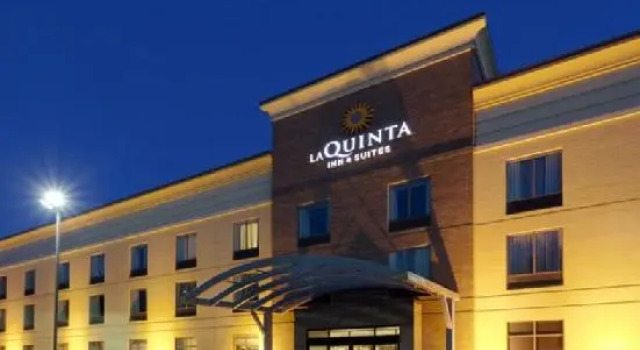 Номер Executive La Quinta Inn & Suites Bel Air I-95 Exit 77A