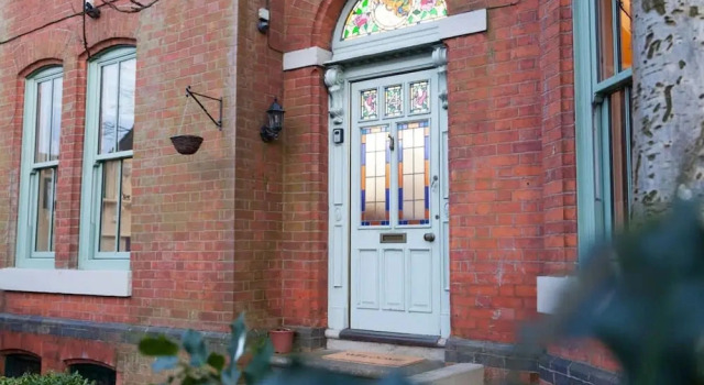 Spacious 220sqm House 10-min Dr City Ctr Heaton, Book Villa Manchester Manchester og omegn