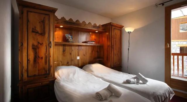 Chalet des Neiges Plein Sud, Забронировать Шале Виллы Овернь-Рона-Альпы, Вилла