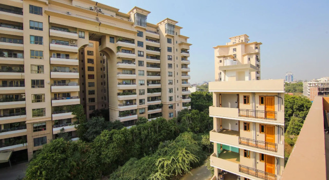 OYO 75277 Sunshine Inn, Забронировать Отель Гургаон Gurgaon Region, рядом с Улица Гольф-Корс-роуд