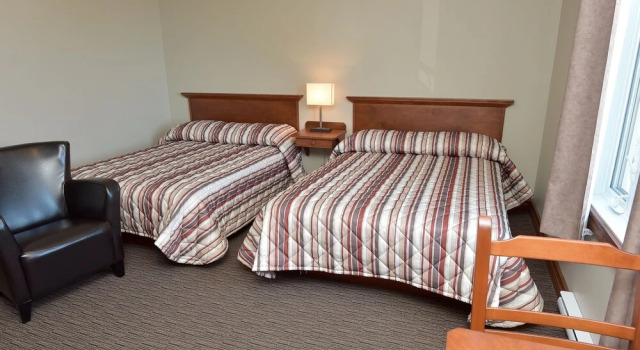 Четырёхместный номер Standard с видом на горы Auberge Sur Mer Charlevoix