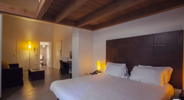 Appartamenti Resort Roma 6.3 e Resort I Banchieri, Забронировать Курортный отель Курортные отели Равенны, рядом с Железнодорожный вокзал Равенна, Курортный отель
