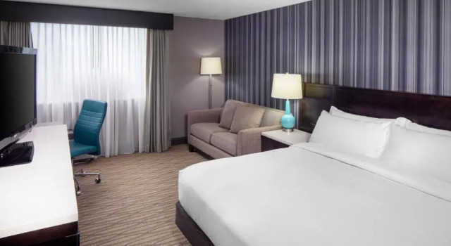 Номер Standard с видом на бассейн Отель Wyndham Garden Westlake