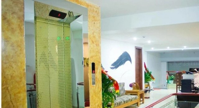 Cozi Hotel, Забронировать Отель Отели Хайфона с парковкой, рядом с Hai Phong Railway Station, Парковка