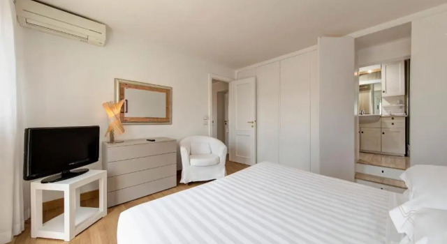 Piccolomini San Peter - terrace flat, Prenota Hotel Aurelio Roma