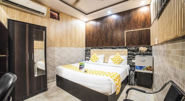 FabHotel Landmark Awadh