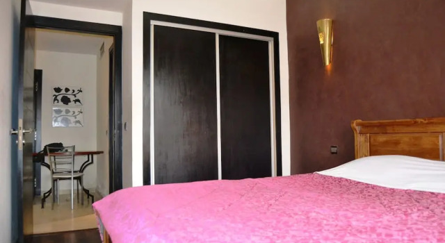 Sabor Apartment "Anas Majorelle", Забронировать Апартаменты/квартира Отели Марракеш-Тенсифт-Эль-Хауз с парковкой, Парковка