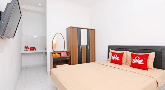 De-Lalis Homestay by Zen Rooms, Rezerwuj Hotel Hotele w Badung z parkingiem, Parking