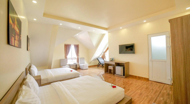 Nhật Nguyên Hotel, Забронировать Отель Далат Ламдонг, рядом с Bao Dai's Summer Palace