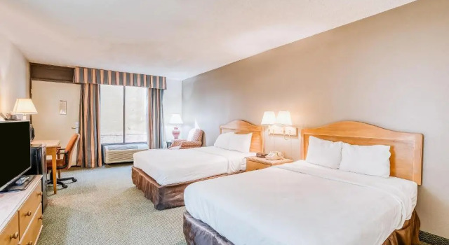 Четырёхместный номер Standard OYO Hotel Monroe LA I-20