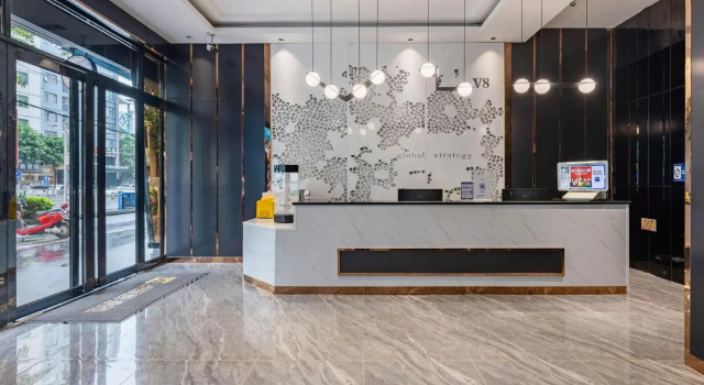 Haikou V8 Chaoman Tour Hotel, Book Hotel Haikou Hainan