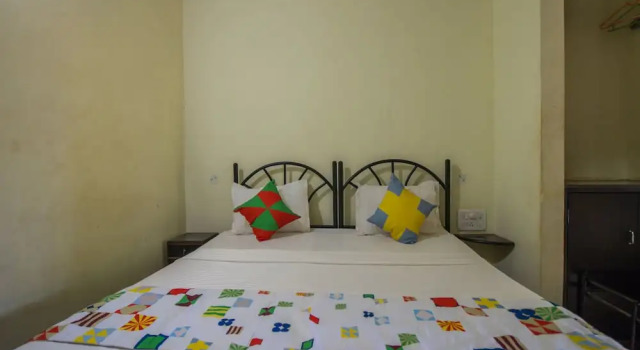 OYO 13244 Home Seaside Studio Anjuna, Prenota Hotel Anjuna 