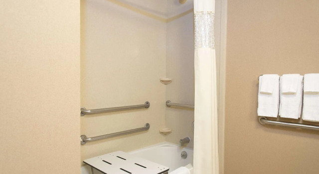 Двухместный номер Standard Hampton Inn & Suites Bloomington-Normal