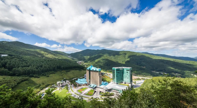 High 1 Convention Hotel, Rezerwuj Hotel Hotele w Gangwon-Do z parkingiem, Parking