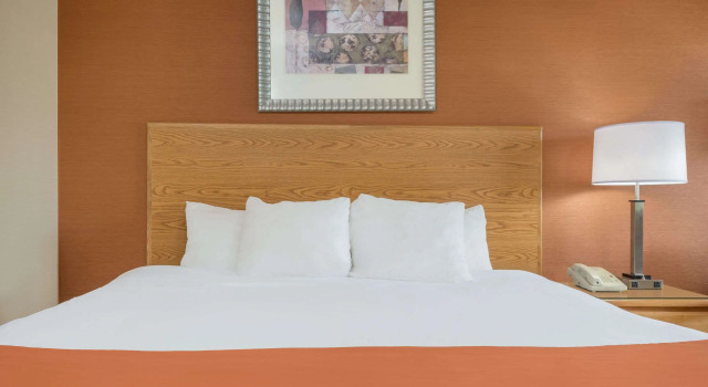 Days Inn by Wyndham Columbus Fairgrounds, Reserva ahora Hotel Hoteles en Columbus con piscina, cerca de MAPFRE Stadium, Piscina