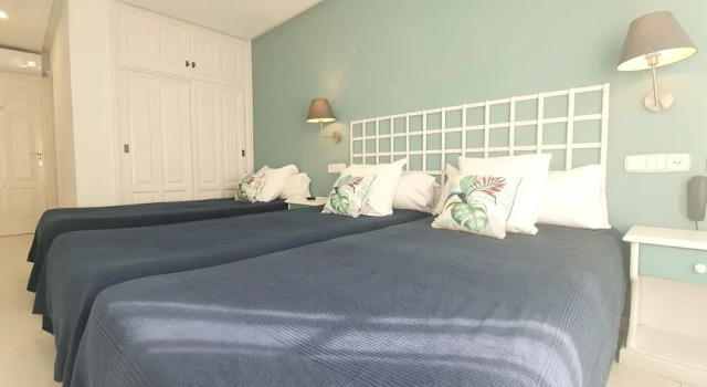 Двухместный номер Standard с балконом Hugo Beach Hotel & Apartments