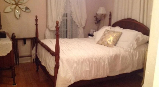 Maple Tourist Home Bed & Breakfast, Забронировать Отель Отели River Valley 3 звезды, 3*