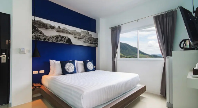 Двухместный номер Standard с балконом Hotel The Journey Patong New