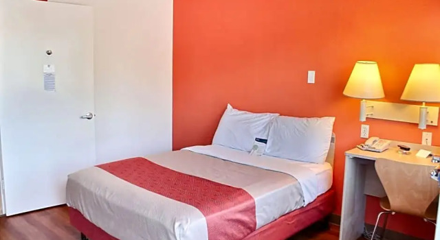 Номер Standard Motel 6-Atascadero, CA