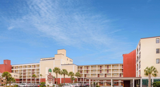 Ocean Club Resort Myrtle Beach a Ramada by Wyndham, Забронировать Курортный отель Норт-Миртл-Бич Миртл-Бич