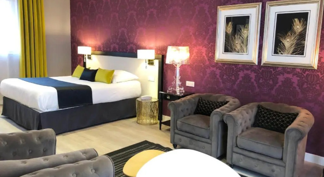 Полулюкс Пентхаус Hotel Les Suites - De Crécy