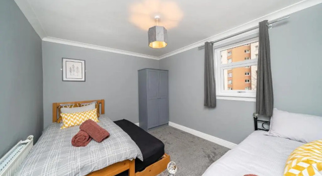 Dalmarnock Stay, Забронировать Отель East End 