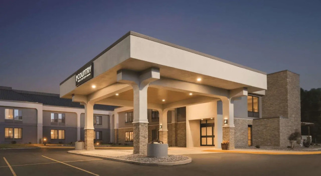 Country Inn & Suites by Radisson, La Crosse, WI, Book Hotel Hoteller i La Crosse med morgenmad, Morgenmad