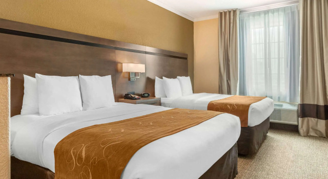 Comfort Suites Baytown, Book Hotel Hoteller i Baytown med parkering, Parkering