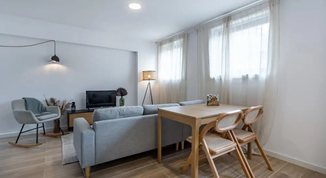 Коттедж Nomad s Lux - 1bdr Charming Top Floor Porto