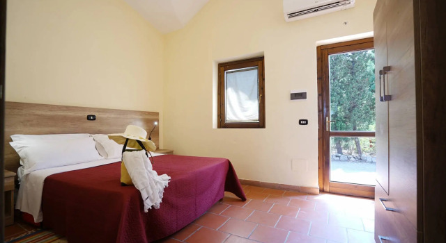Villaggio Torre Sant'Irene, Rezerwuj Hotel Briatico Kalabria