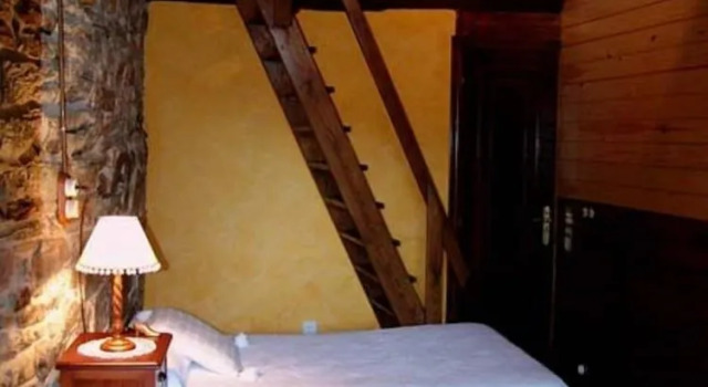 Casa Rural Rosalia, Забронировать Отель Отели El Bierzo 3 звезды, 3*