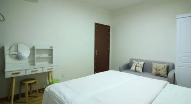 Люкс Deluxe с 2 комнатами с балконом Aijia Family Apartment