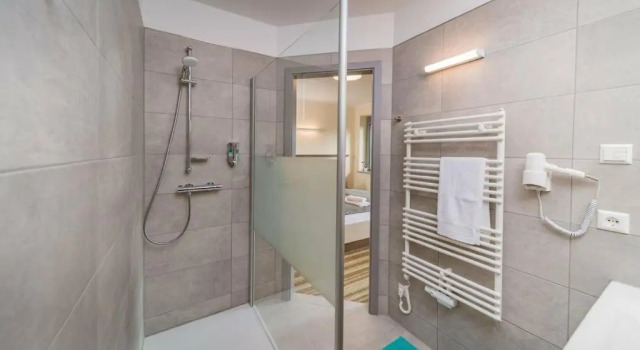 Апартаменты ELLY Hostel