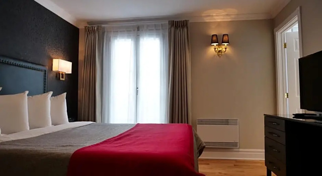 Двухместный номер Standard с балконом Hotel Bonaparte