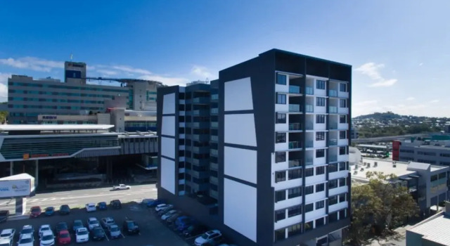 2 Bedroom Apartment Seconds From Valley, Prenota Appartamento Hotel a Queensland con parcheggio, Parcheggio