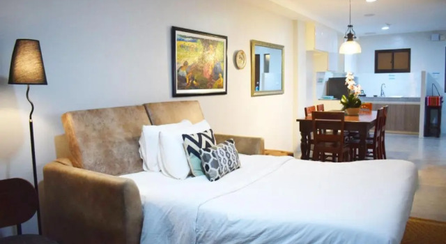 Четырёхместный номер Standard с балконом Paradores de Vigan