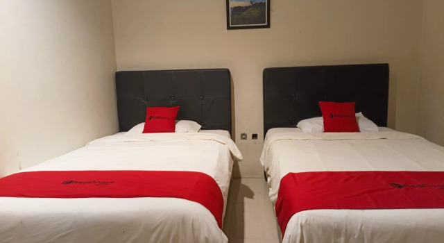 Hotel O Manado near Gereja Advent Tikala Baru formerly Rids Hotel, Book Hotel Hotels in Sulawesi with Parking, Parking