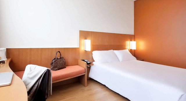 ibis Abu Dhabi Gate