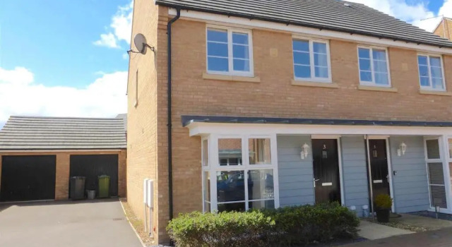 EasyRest House in Peterborough - Perfect for Contractors - Private Parking