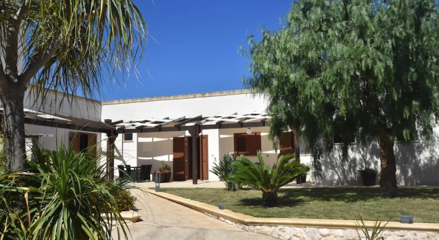 Masseria Giulio, Book Apartment Hotels in Murgia with Parking, Parking