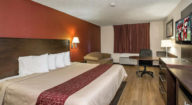 Red Roof Inn & Suites Hermitage, Rezerwuj Hotel Hermitage Pensylwania