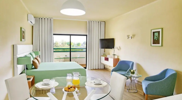 Awesome Aparthotel Apartaments Studio, Rezerwuj Apartament Hotele w Algarve z parkingiem, Parking