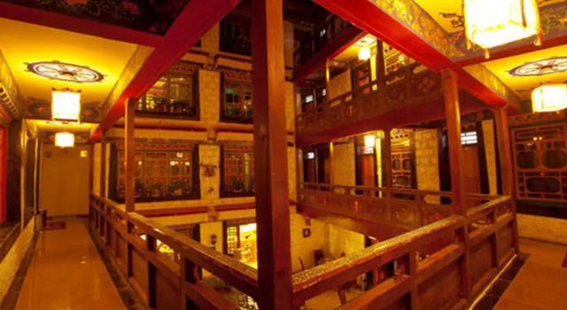 Tashi Choeta, Rezervovat Hotel Lhasa Xinjiang