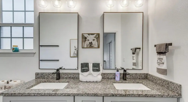Коттедж с 3 комнатами Modern Pensacola Vacation Home w/ Private Pool!