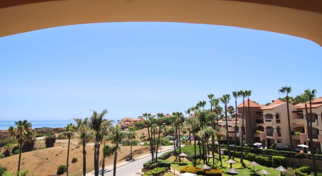 Люкс Deluxe с 2 комнатами с видом на море Отель Wyndham Grand Costa del Sol