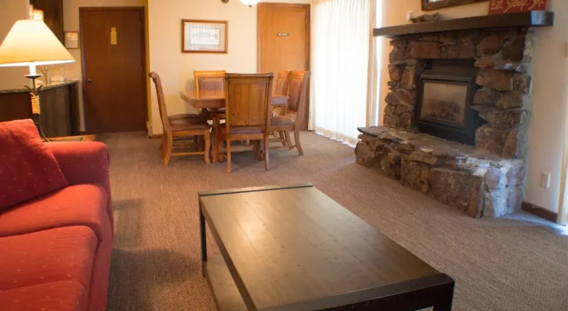 Evergreen by Crested Butte Lodging