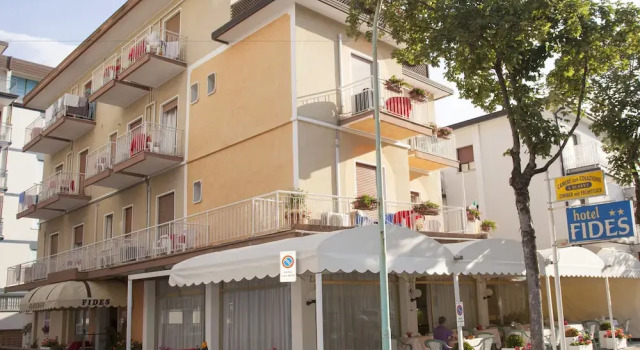 Hotel Fides