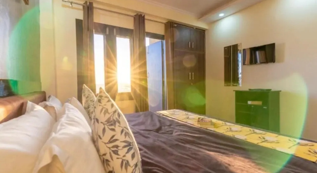 Люкс Viable Inn , Mukteshwar - Himalayan View