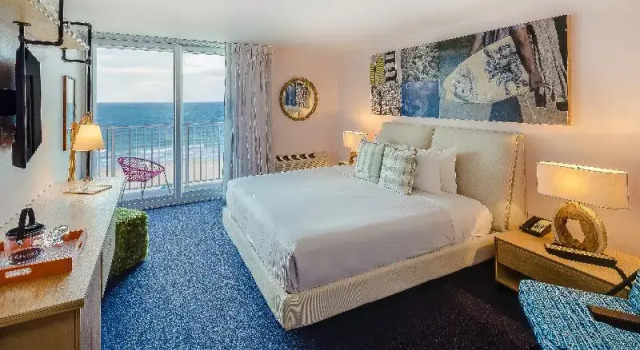 Двухместный номер Standard с балконом Plunge Beach Resort